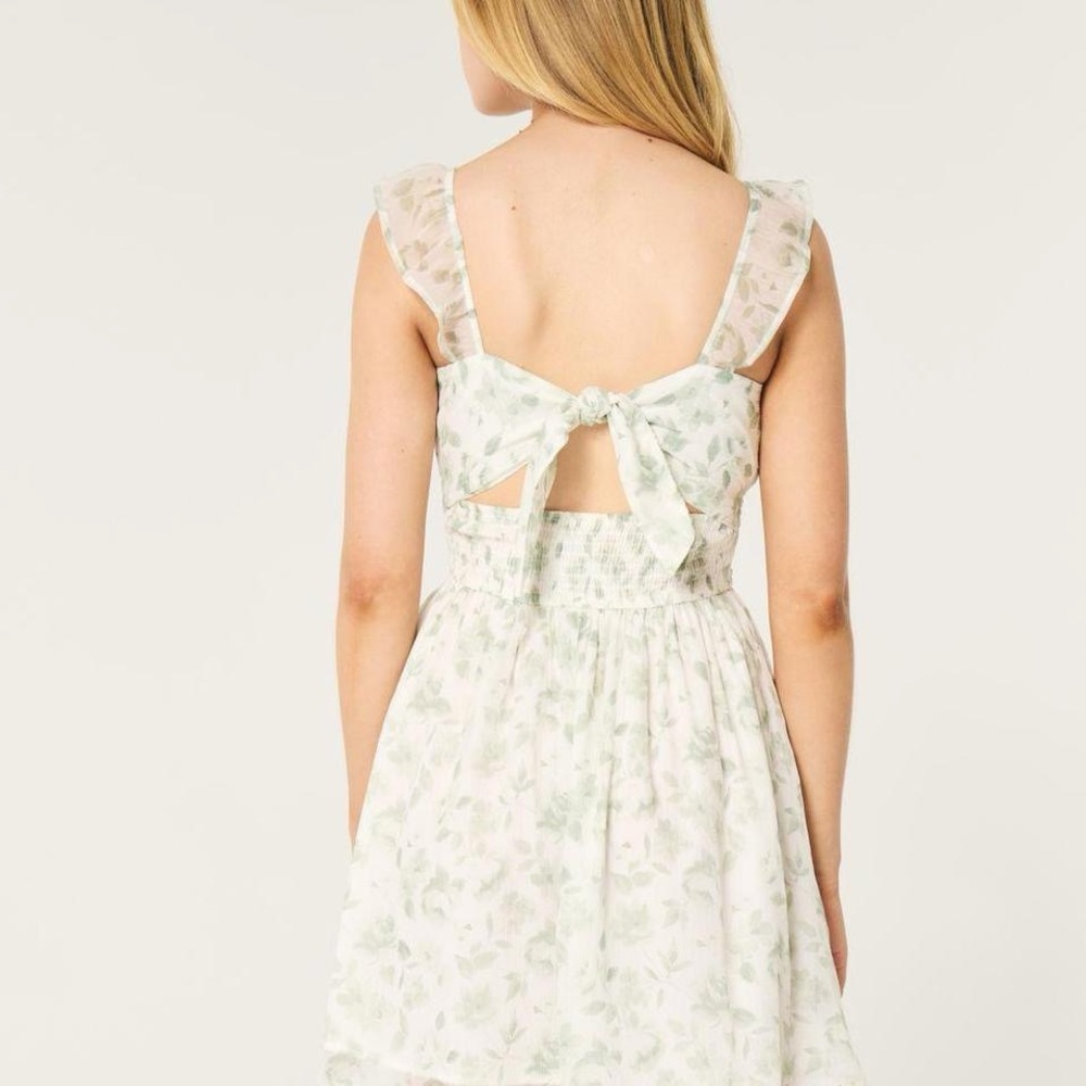 Hollister White and Green Floral Dress - Picture 2 of 4